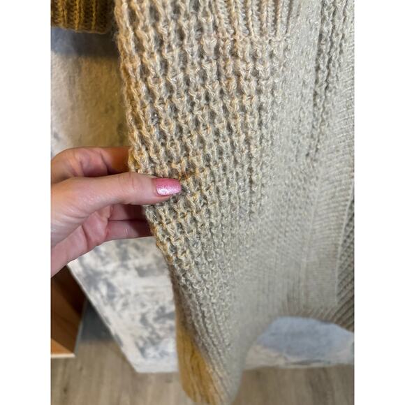 Vintage 70's Maxi Chunky Knit Mohair Wool Cardigan Beige 2 Button Casual Sweater - Picture 6 of 16